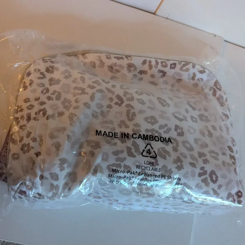 NWT 2pc Sonia Kashuk Makeup Bag Set Animal Print Designer Christmas Holiday Gift